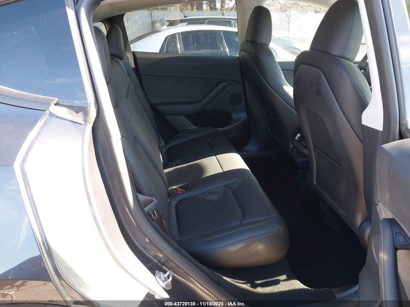 2024 Tesla Model Y Long Range Dual Motor All-Wheel Drive VIN: 7SAYGDEE2RF166645 Lot: 43720138