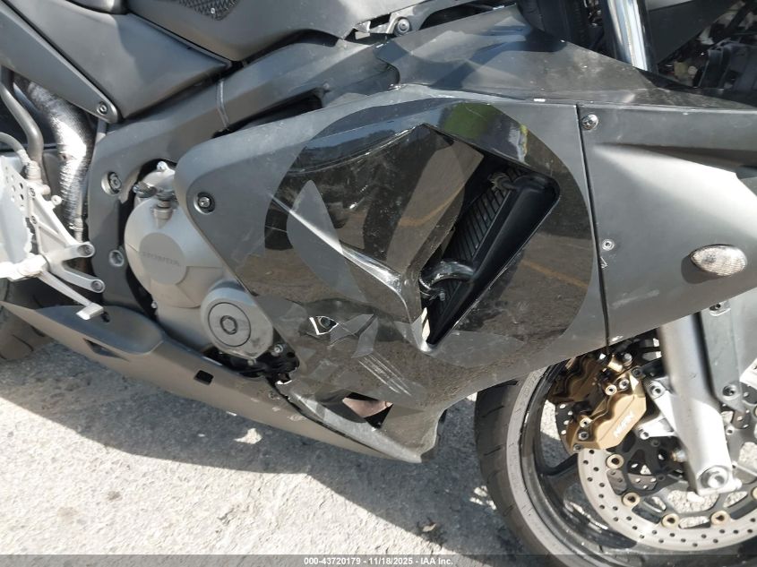 2004 Honda Cbr600 Rr VIN: JH2PC37154M101160 Lot: 43720179