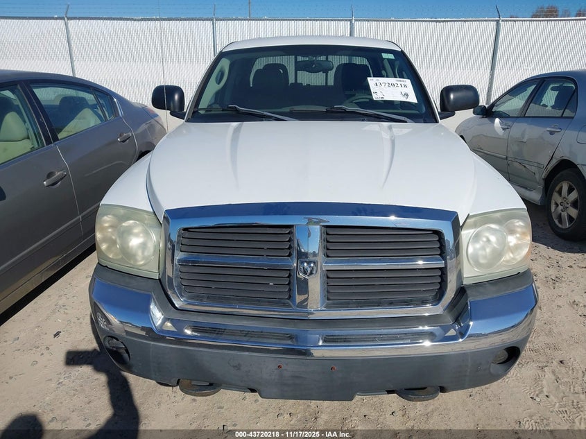 1D7HW58N75S243675 2005 DODGE DAKOTA photo no. 16