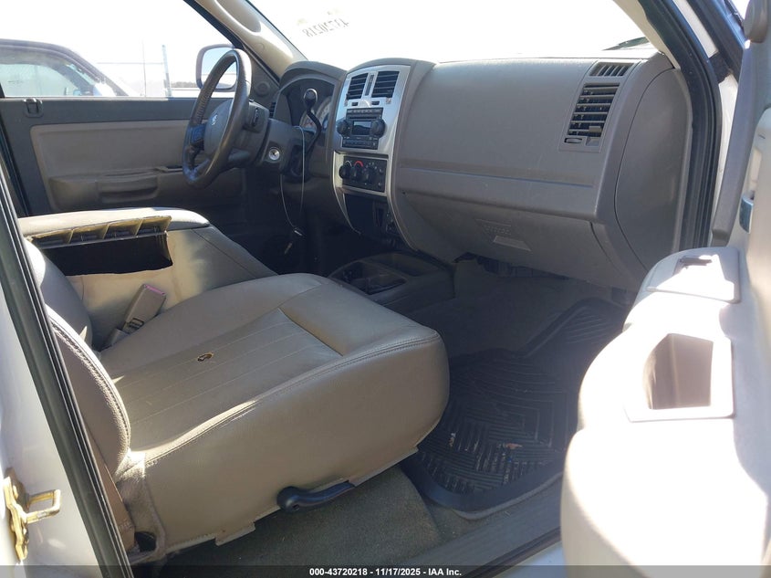1D7HW58N75S243675 2005 DODGE DAKOTA photo no. 5