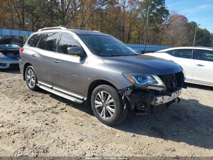 NISSAN PATHFINDER SV