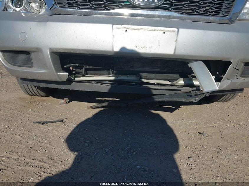 2012 Kia Sedona Lx VIN: KNDMG4C79C6431550 Lot: 43720247