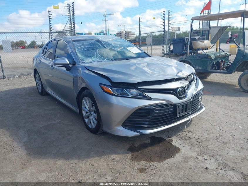 TOYOTA CAMRY LE