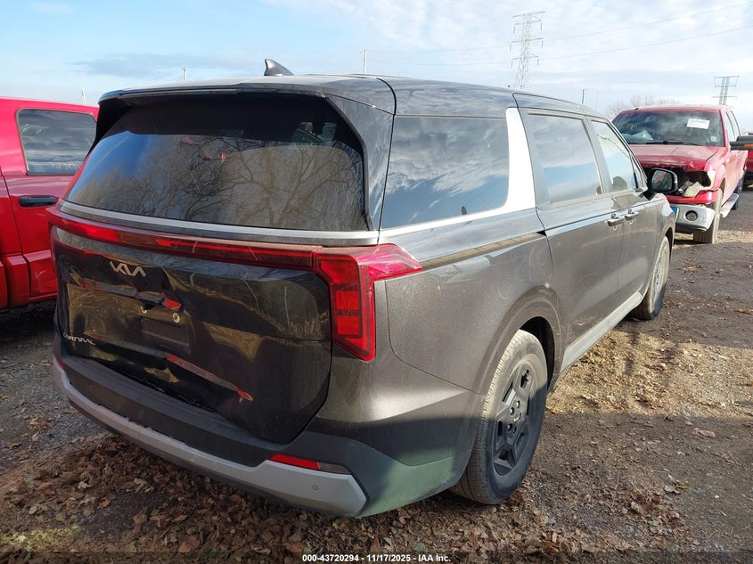 KNDNB5K38S6497819 2025 KIA CARNIVAL photo no. 4