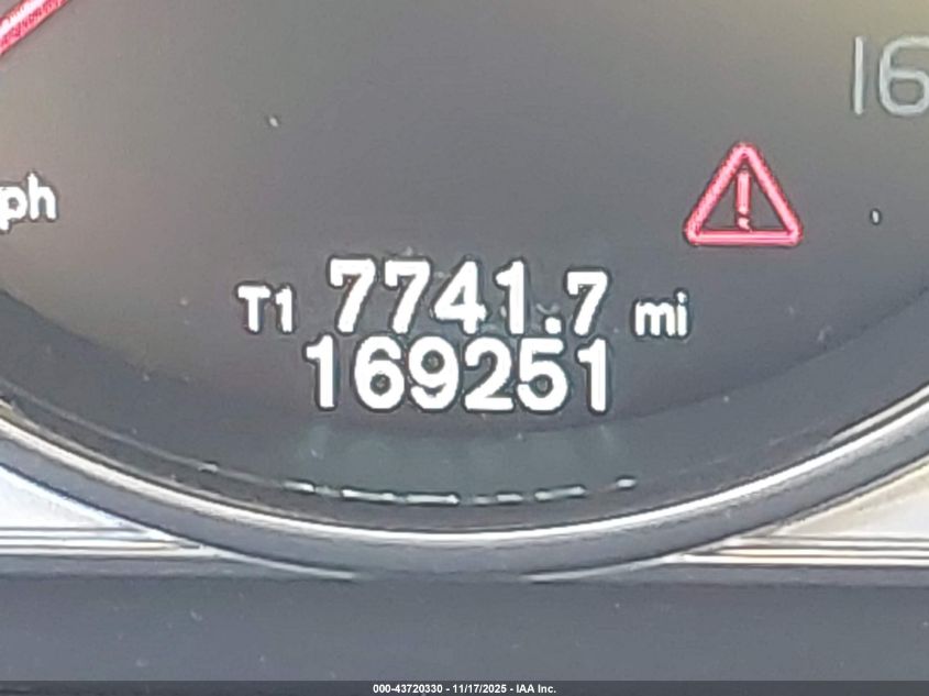 2015 Volvo Xc70 T5 Premier Plus VIN: YV440MBC6F119816 Lot: 43720330