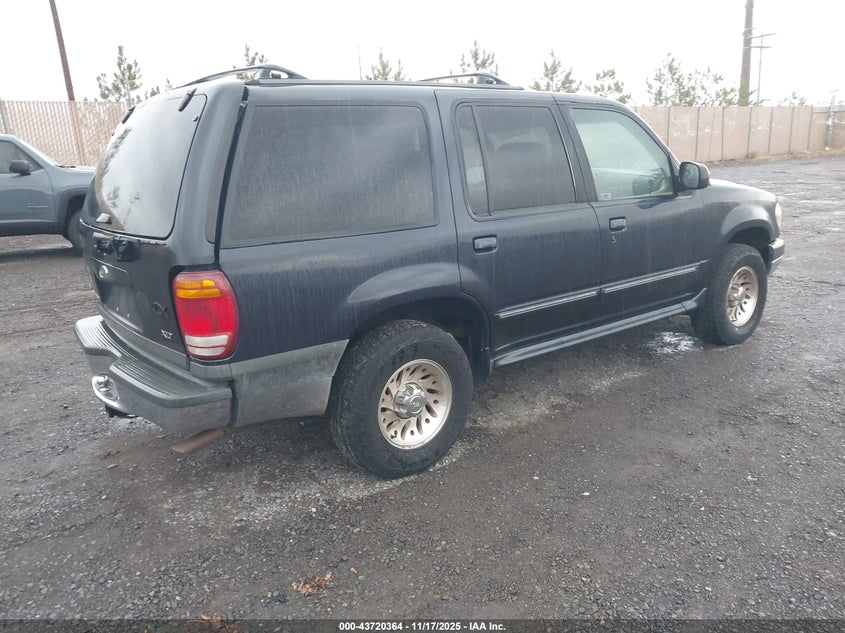 1FMZU34E2XUC88976 1999 FORD EXPLORER photo no. 4