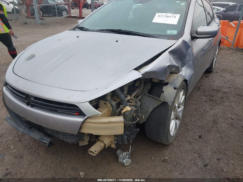 2014 Dodge Dart Sxt VIN: 1C3CDFBB8ED701778 Lot: 43720371