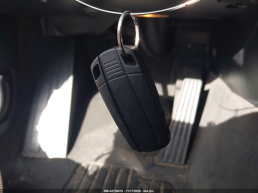 2008 BMW 528I VIN: WBANU53508CT16584 Lot: 43720410