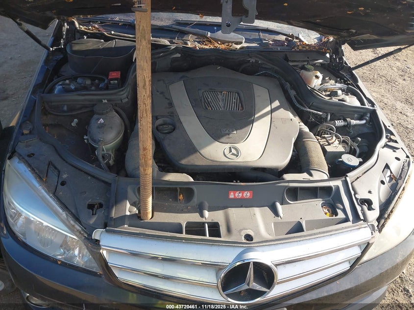 2010 Mercedes-Benz C 300 Luxury 4Matic/Sport 4Matic VIN: WDDGF8BB5AR107204 Lot: 43720461