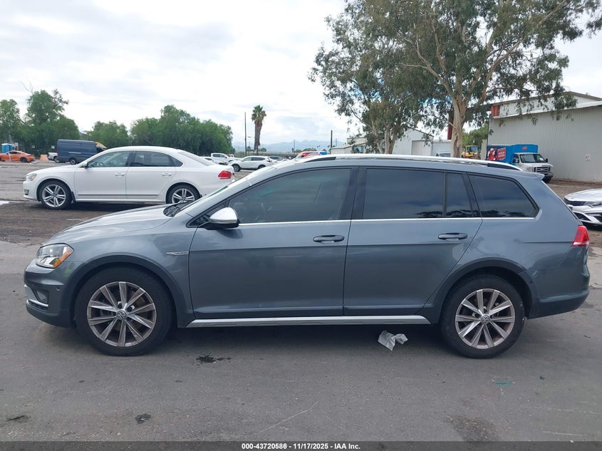 2017 Volkswagen Golf Alltrack Tsi S/Tsi Se/Tsi Sel VIN: 3VWH17AU3HM538840 Lot: 43720586