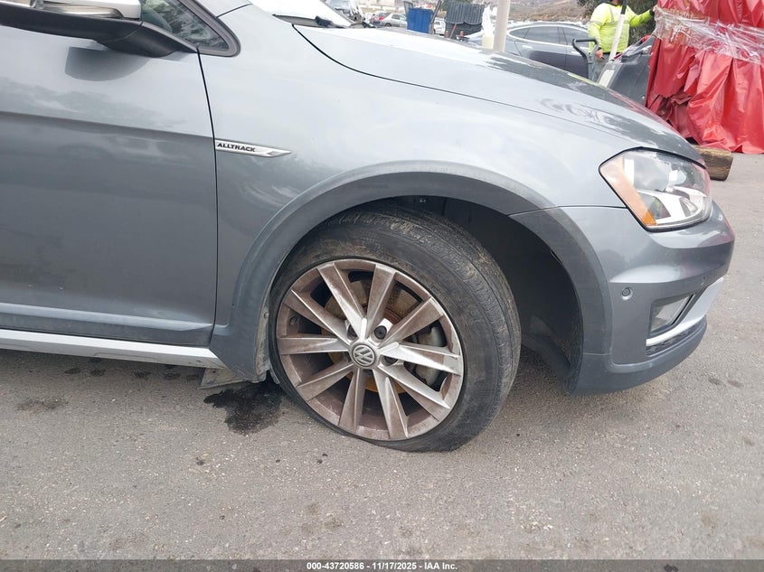 2017 Volkswagen Golf Alltrack Tsi S/Tsi Se/Tsi Sel VIN: 3VWH17AU3HM538840 Lot: 43720586