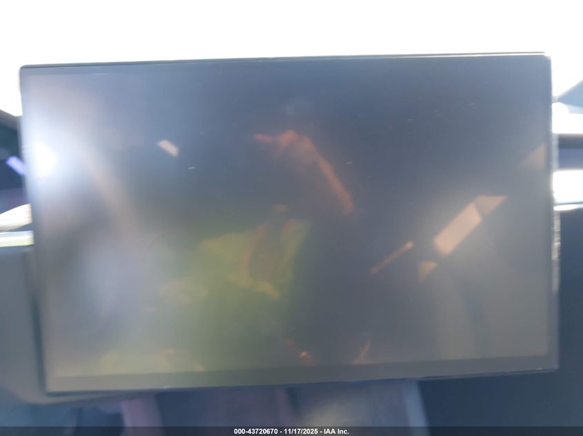 2022 Tesla Model X Dual Motor All-Wheel Drive/Plaid Tri Motor All-Wheel Drive VIN: 7SAXCDE56NF341870 Lot: 43720670