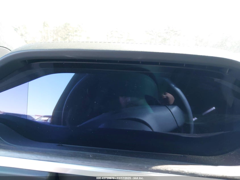 2022 Tesla Model X Dual Motor All-Wheel Drive/Plaid Tri Motor All-Wheel Drive VIN: 7SAXCDE56NF341870 Lot: 43720670