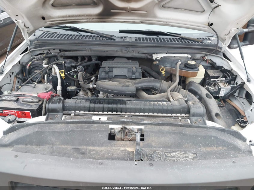 2005 Ford F-350 Lariat/Xl/Xlt VIN: 1FDWX30525EB07463 Lot: 43720674