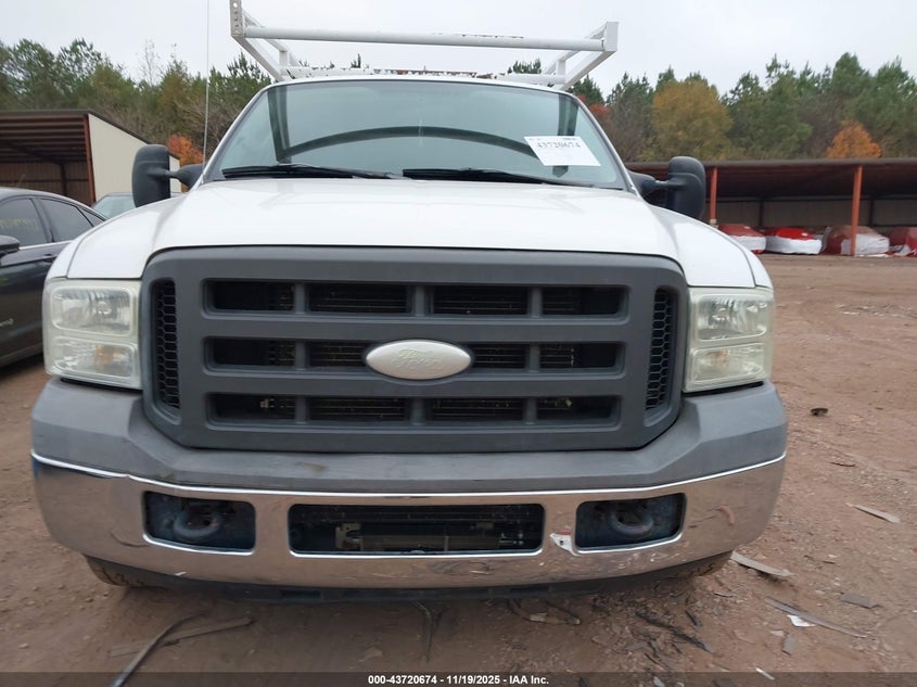 2005 Ford F-350 Lariat/Xl/Xlt VIN: 1FDWX30525EB07463 Lot: 43720674