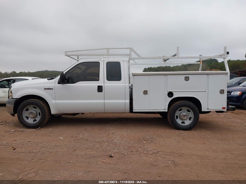 2005 Ford F-350 Lariat/Xl/Xlt VIN: 1FDWX30525EB07463 Lot: 43720674