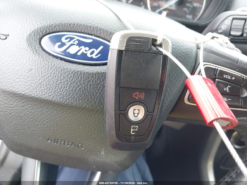 2019 Ford Ecosport Titanium VIN: MAJ6S3KL5KC279675 Lot: 43720705