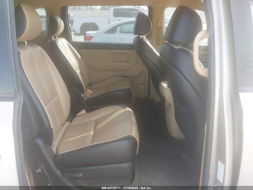 2017 Kia Sedona Lx VIN: KNDMB5C17H6260384 Lot: 43720711