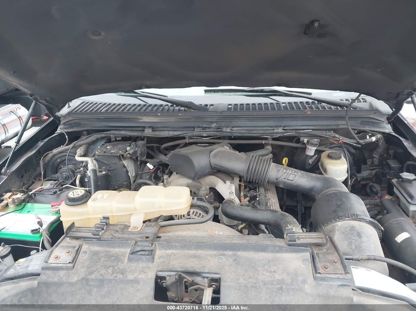 2002 Ford F-350 Lariat/Xl/Xlt VIN: 1FTSX31S32EB19818 Lot: 43720716