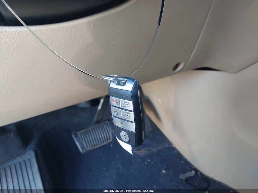 2016 Kia Sedona Ex VIN: KNDMC5C12G6148040 Lot: 43720722