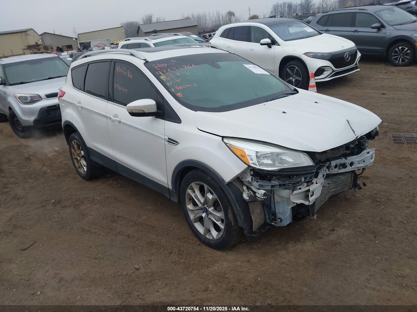 FORD ESCAPE TITANIUM