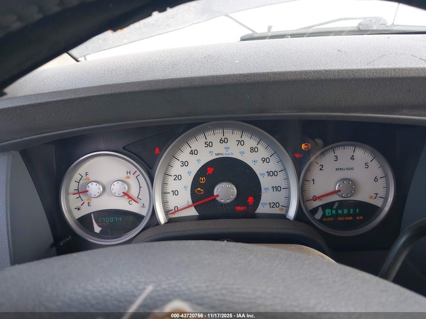 2004 Dodge Durango Slt VIN: 1D4HD48D54F211187 Lot: 43720756