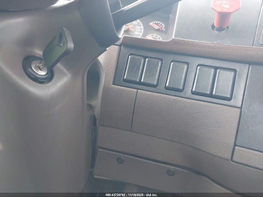 2018 Volvo Vnl VIN: 4V4NC9EJ9JN895502 Lot: 43720762