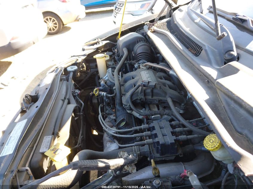 2008 Chrysler Town & Country Lx VIN: 2A8HR44HX8R149915 Lot: 43720791