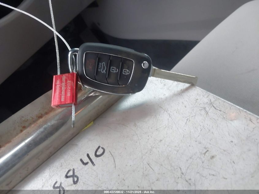 2019 Hyundai Sonata VIN: 5NPEZ4AF3KH797117 Lot: 43720832