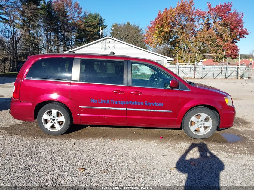 2014 Chrysler Town & Country Touring VIN: 2C4RC1BG2ER294741 Lot: 43720932