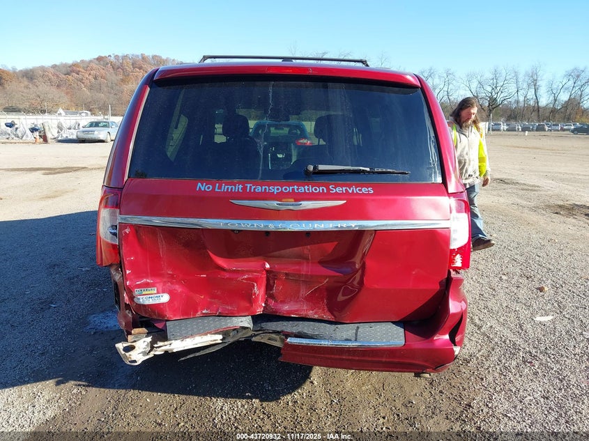 2014 Chrysler Town & Country Touring VIN: 2C4RC1BG2ER294741 Lot: 43720932