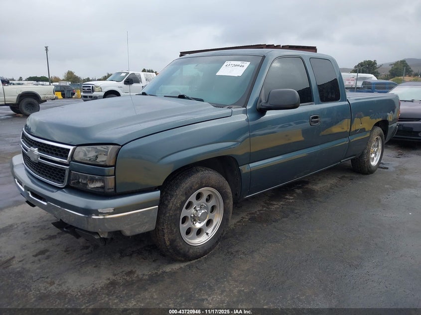 1GCEC19V67Z123177 2007 CHEVROLET SILVERADO photo no. 2