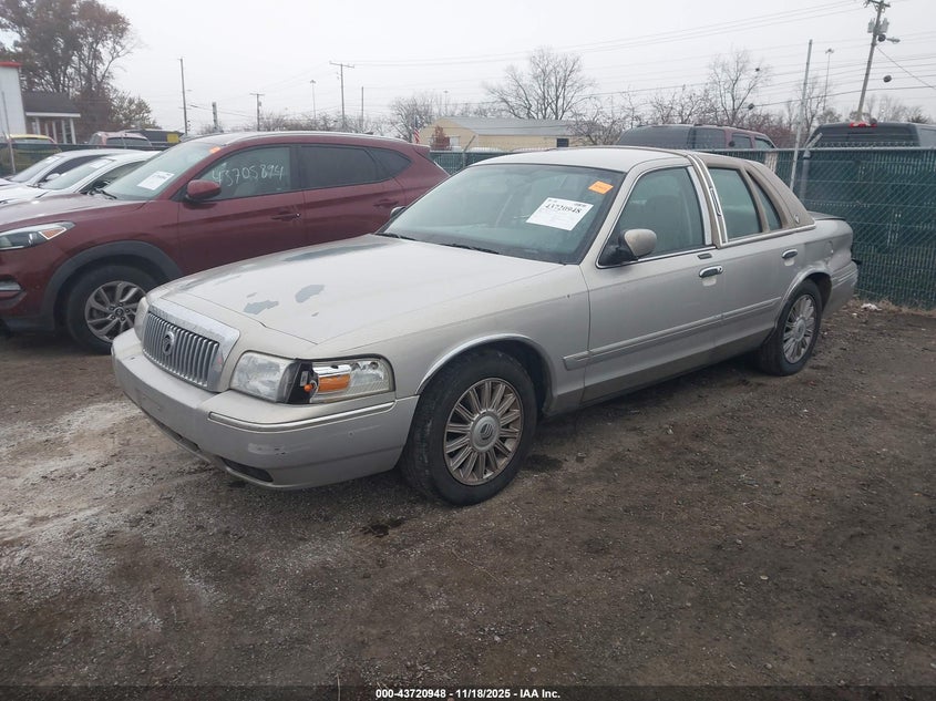 2MEFM74V08X659222 2008 MERCURY GRAND MARQUIS photo no. 2