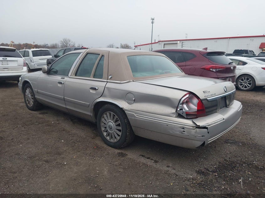 2MEFM74V08X659222 2008 MERCURY GRAND MARQUIS photo no. 3