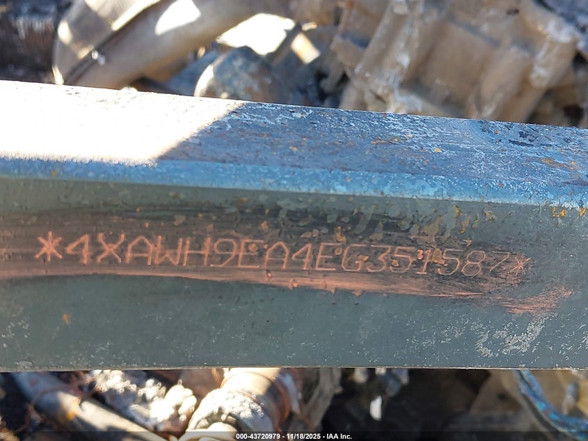 2014 Polaris Ranger 900 Crew VIN: 4XAWH9EA4EG351587 Lot: 43720979