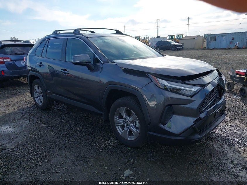 TOYOTA RAV4 HYBRID XLE