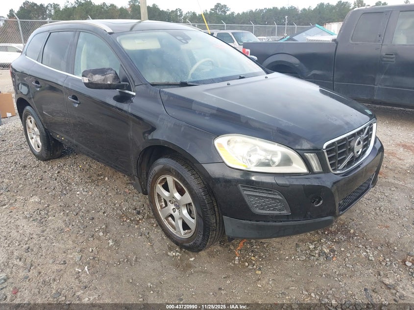 VOLVO XC60 3.2/3.2 R-DESIGN