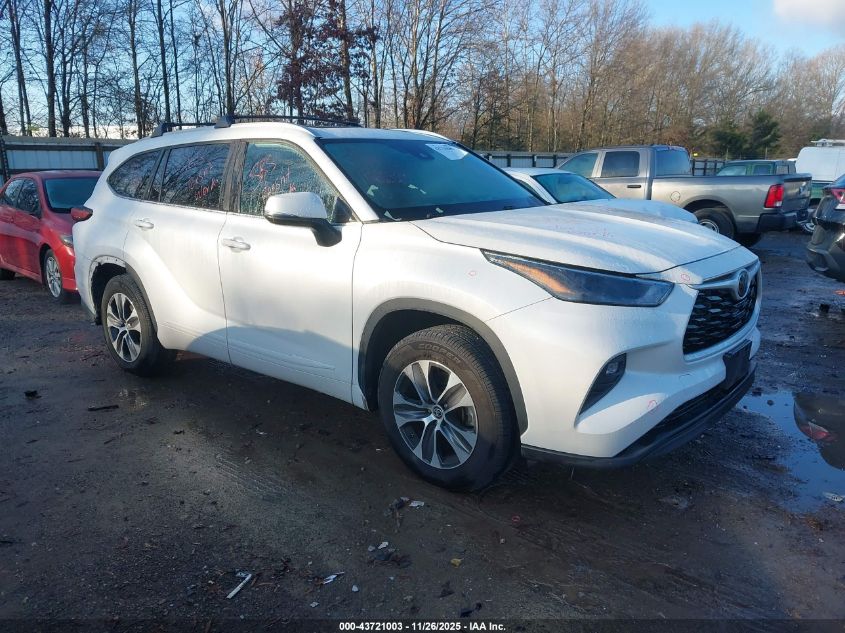 TOYOTA HIGHLANDER XLE