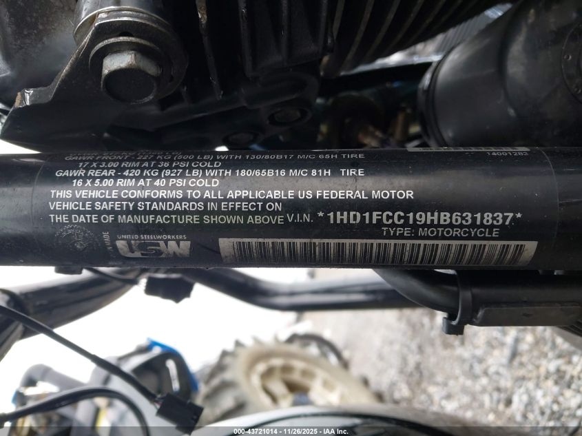 2017 Harley-Davidson Flhtcu Ultra Classic Electra Gld VIN: 1HD1FCC19HB631837 Lot: 43721014