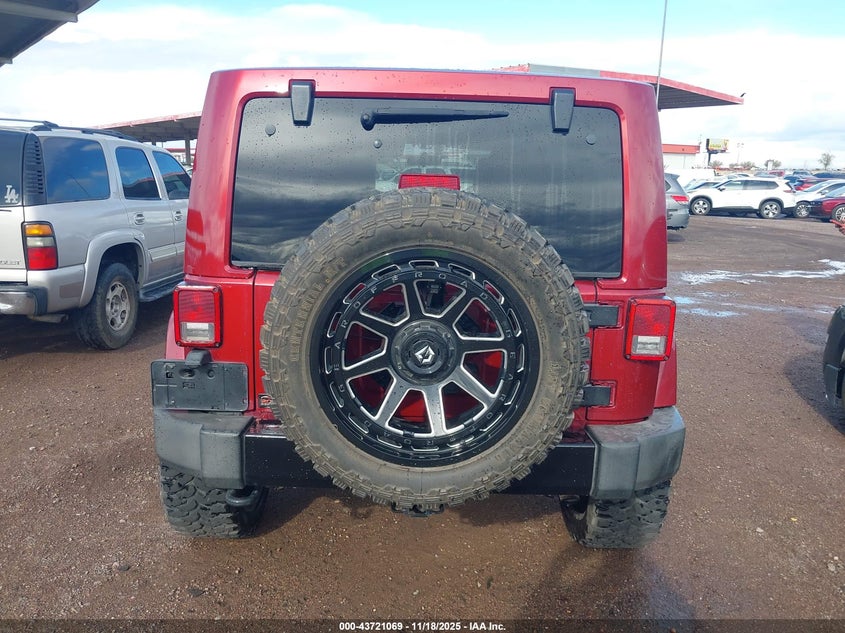 2012 Jeep Wrangler Unlimited Sahara VIN: 1C4BJWEG9CL262567 Lot: 43721069