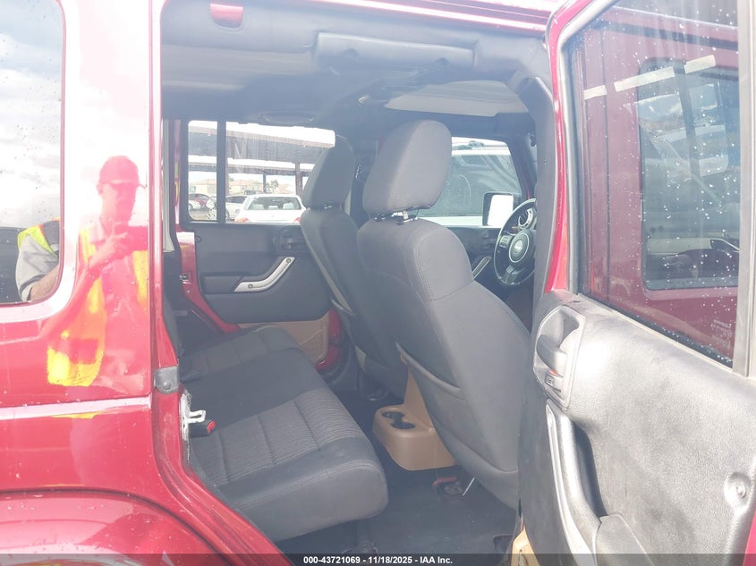 2012 Jeep Wrangler Unlimited Sahara VIN: 1C4BJWEG9CL262567 Lot: 43721069