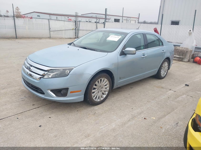 3FADP0L30AR287768 2010 FORD FUSION photo no. 2