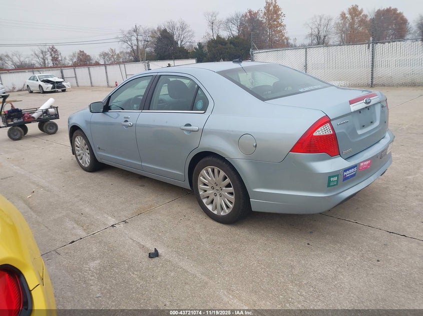 3FADP0L30AR287768 2010 FORD FUSION photo no. 3