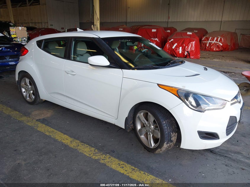 HYUNDAI VELOSTER BASE W/GRAY