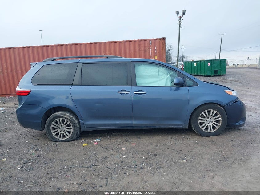 2015 Toyota Sienna Xle 8 Passenger VIN: 5TDYK3DC5FS639225 Lot: 43721129