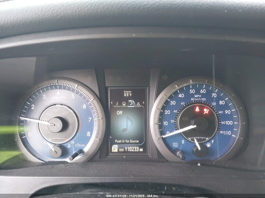 2015 Toyota Sienna Xle 8 Passenger VIN: 5TDYK3DC5FS639225 Lot: 43721129