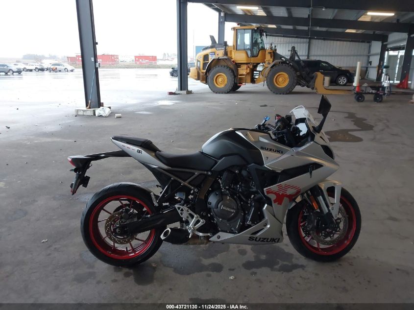 2024 Suzuki Gsx800 F VIN: JS1EM13B3R7100704 Lot: 43721130