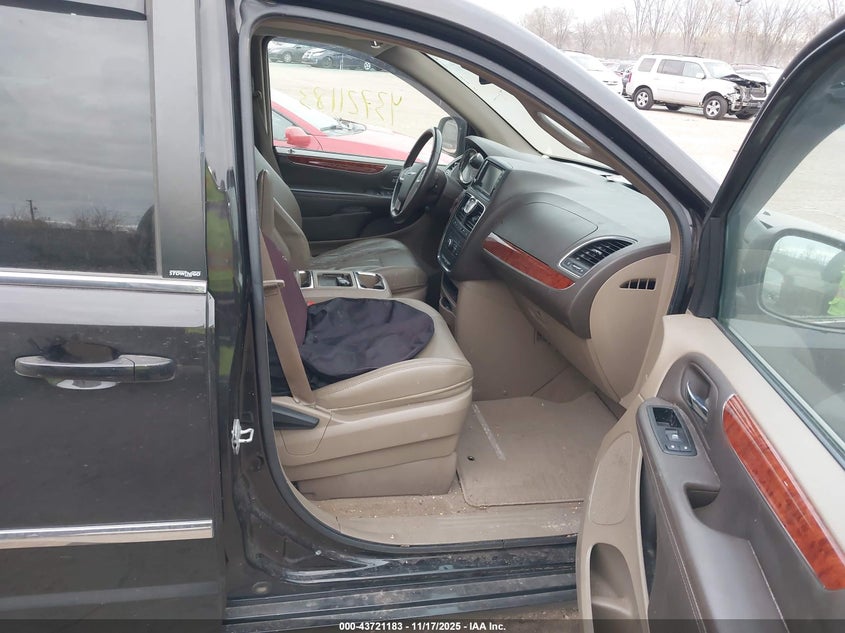 2C4RC1BG2ER219229 2014 CHRYSLER TOWN & COUNTRY photo no. 5