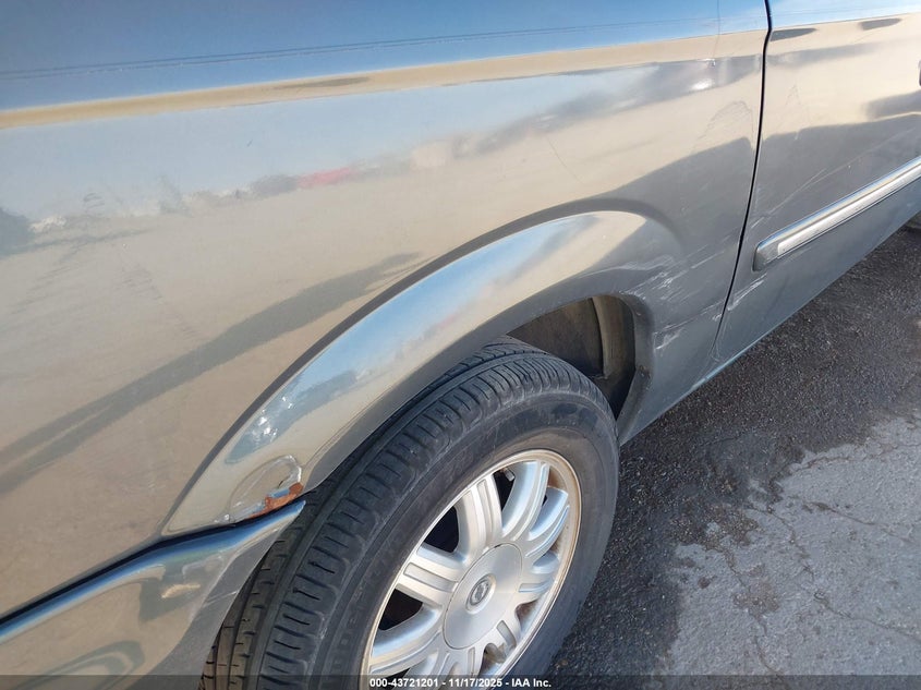 2006 Chrysler Town & Country Touring VIN: 2A4GP54L56R760008 Lot: 43721201