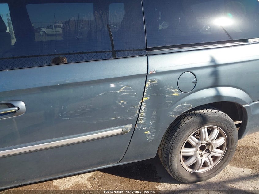 2006 Chrysler Town & Country Touring VIN: 2A4GP54L56R760008 Lot: 43721201